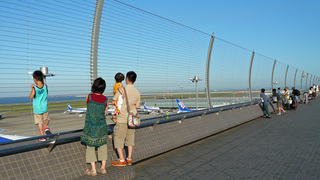 haneda-fence-201107-3.jpg